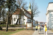 Sv. Sīmaņa baznīca no muzeja puses