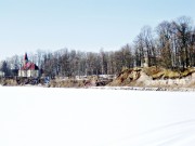 Lielvārdes pilsdrupas un baznīca no Daugavas