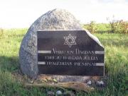 Piemiņas plāksne holokausta upuriem Višķos