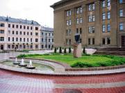Daugavpils universitātes laukums