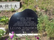 Piemineklis L.Tomašickim pie Ludzas katoļu baznīcas