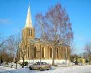 Pēternieku katoļu baznīca ziemā